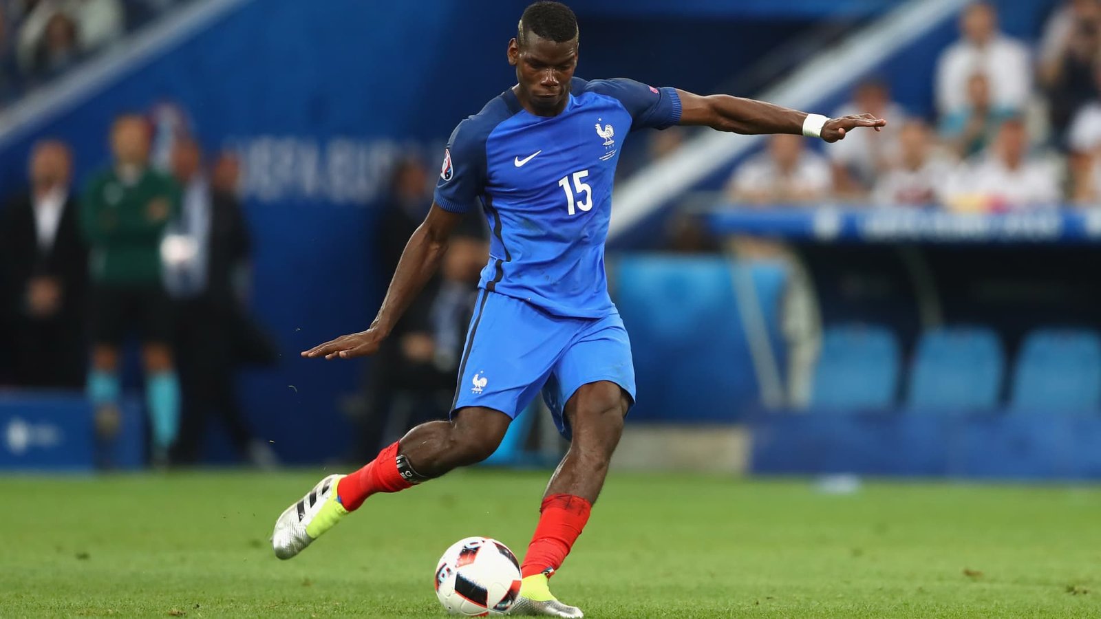 7 Steps to Master Football Stats and Match Analysis