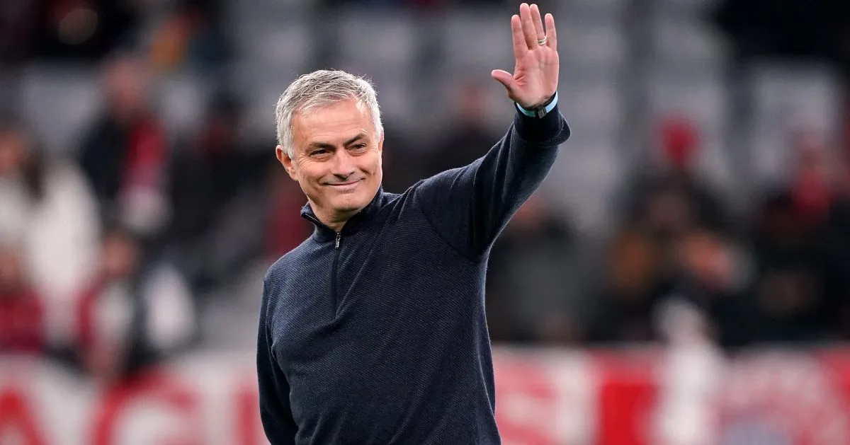 7 Qualities That Define Great Football Coaches and Their Winning Strategies 2 Discover what makes great football coaches stand out. Learn about their skills, techniques, and leadership traits that lead to success on and off the pitch.