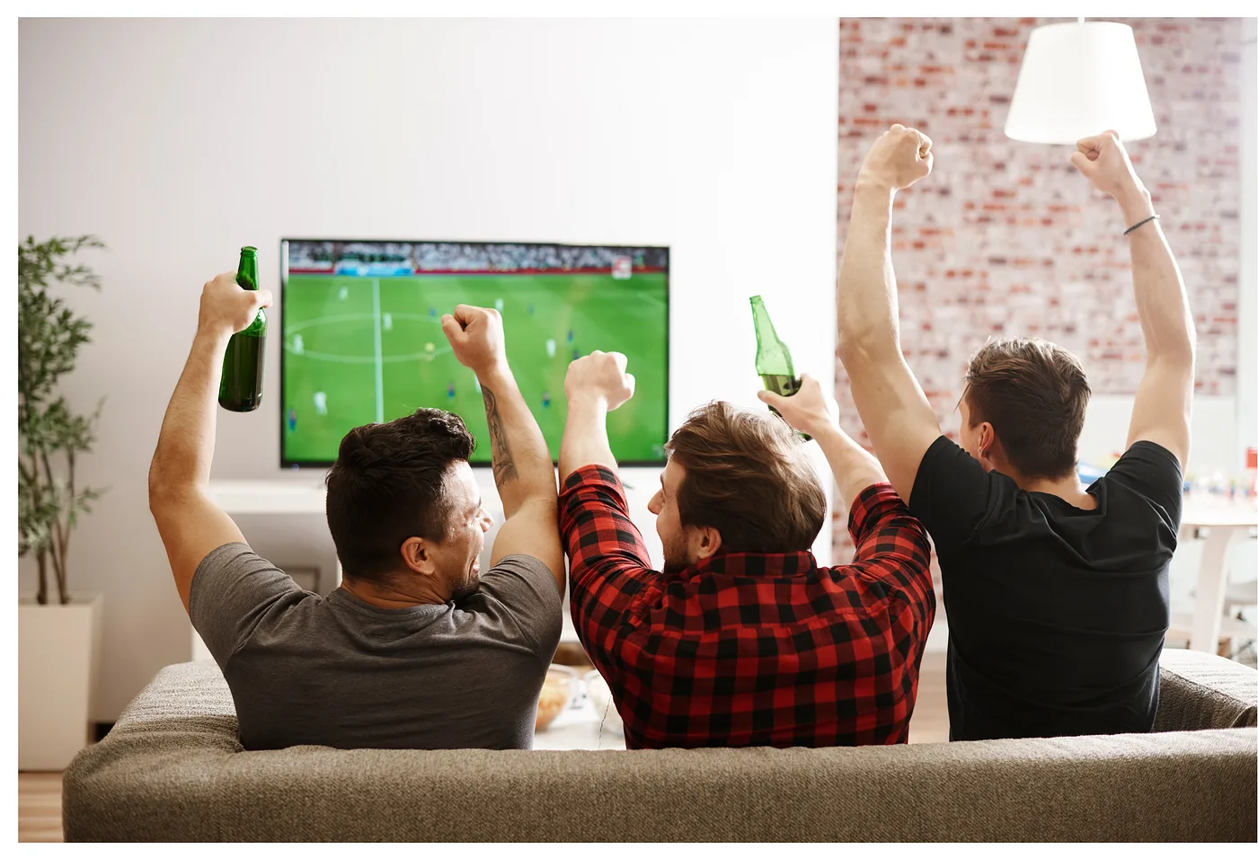 Avoid These 7 Football Streaming Sites That Ruin Your Viewing Experience 1 Discover the top unsafe football streaming sites to avoid. Protect your privacy, avoid unreliable streams, and enjoy safe, high-quality football viewing.