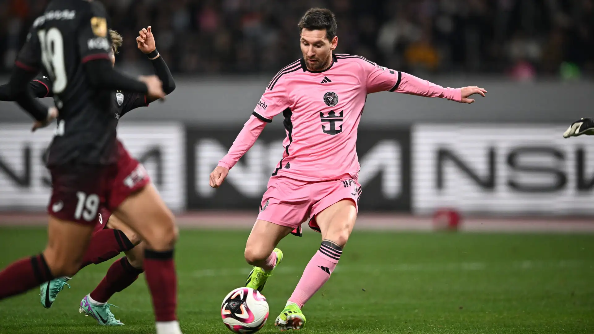 7 Steps to Launch Your Football Streaming Service