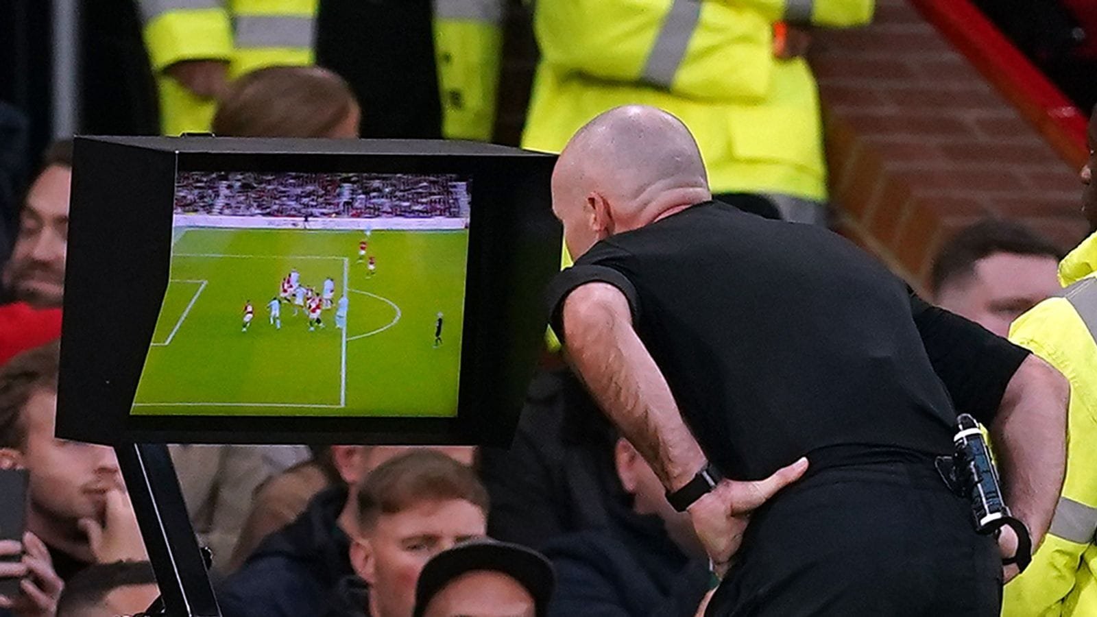 Discover how football VAR technology improves accuracy, reduces errors, and changes the game with 5 key impacts every fan should know.